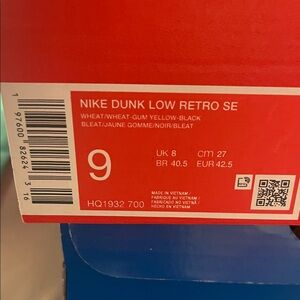 Nike Dunk Low Retro SE in Wheat and Black